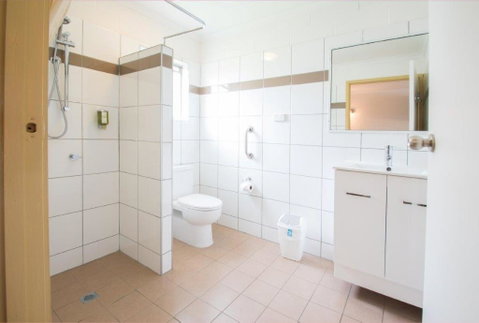 A & A Motel - Accommodation Resorts 4