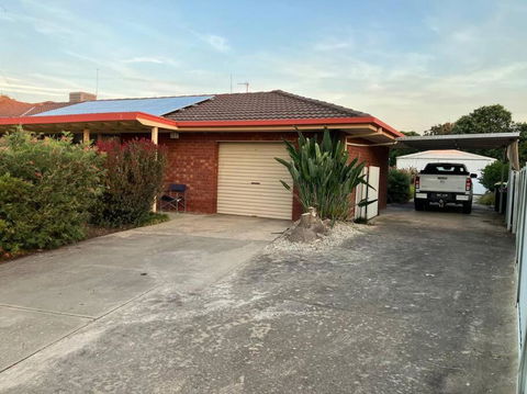 Abide Awhile - Accommodation Resorts 1