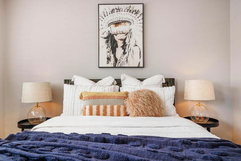 Absolute Beach Front Renovated 3 Bdrm 2 Bath App - Accommodation Resorts 1