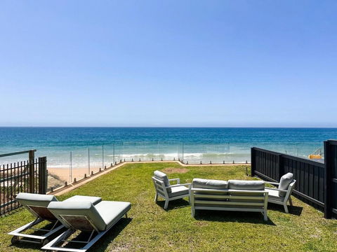 Absolute Beachfront Luxury In Narrabeen - Accommodation Resorts 0