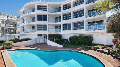 Absolute Waterfront With Rooftop! - Accommodation Resorts 4