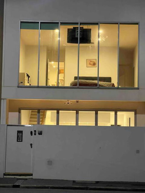 Access To All CBD Has To Offer - Accommodation Resorts 0