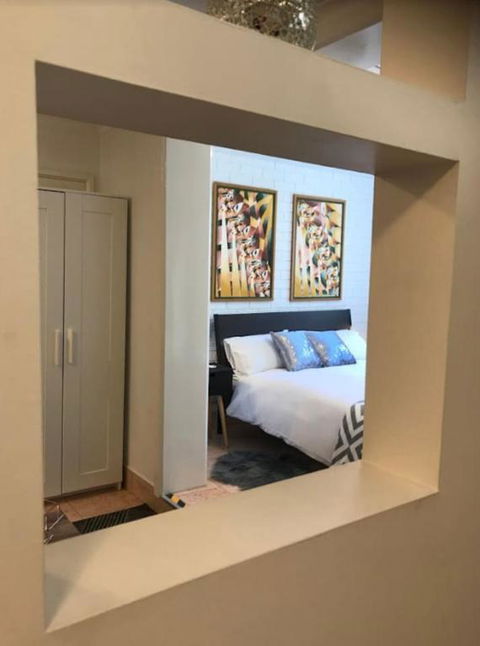 Adorable Studio Nestled In The Heart Of Flynn - Accommodation Resorts 1