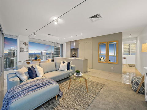 Air On Broadbeach - Accommodation Resorts 3