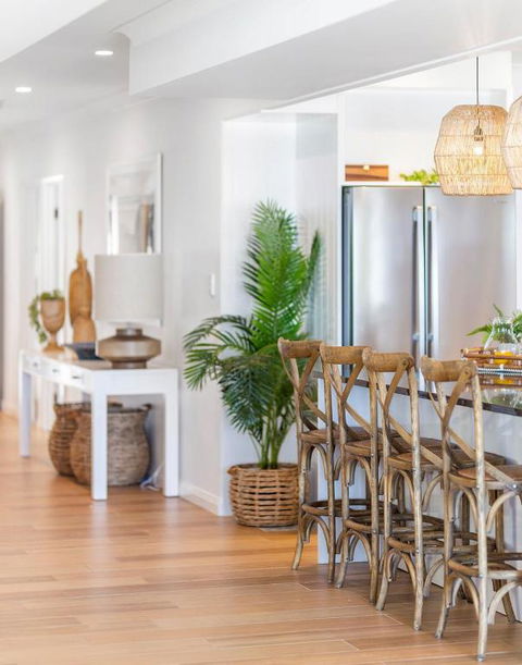 Absolute Beachfront Family Size Home - Accommodation Resorts 4