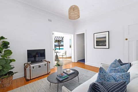 Absolute Seafront Bronte - Accommodation Resorts 3