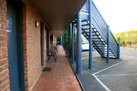 Admiral Motor Inn - Accommodation Resorts 4