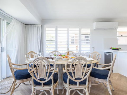 Albacore 3 Waterfront Pool Lift And Views - Accommodation Resorts 3