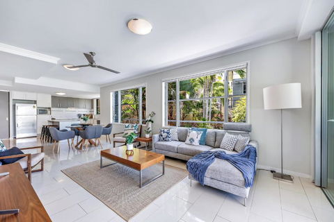 Airlie Summit Apartments - Accommodation Resorts 1