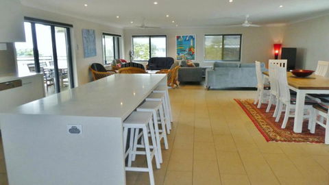 Alcheringa, 1 - 10 Pacific Parade - Accommodation Resorts 3