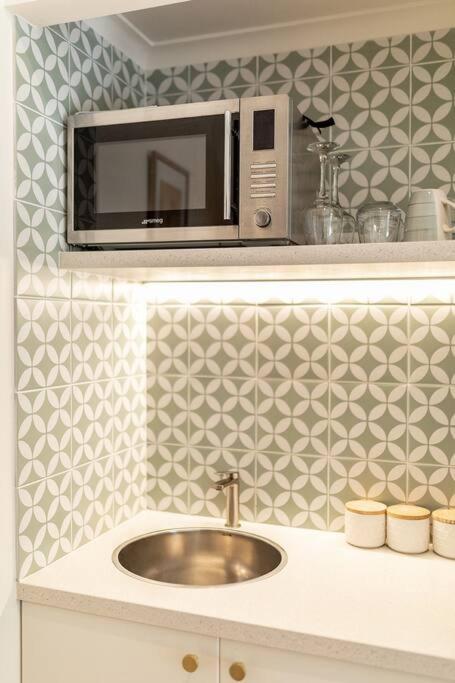 Alcorn Garden Studio Main House Attached-Dog Friendly 2 Mins Walk To Beach - Accommodation Resorts 1