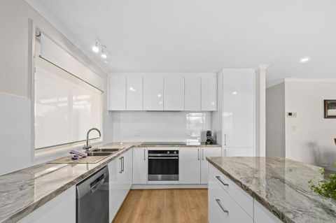 Aldinga Rose - Aldinga Beach - C21 SouthCoast Holidays - Accommodation Resorts 0