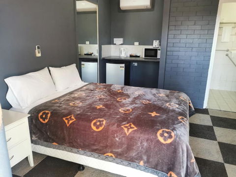 All Seasons Country Lodge - Accommodation Resorts 0