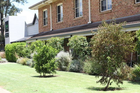 All Settlers Motor Inn Parkes - Accommodation Resorts 1