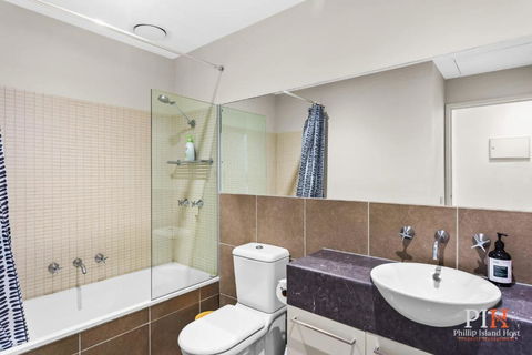 All The Views 2 Bedroom App San Remo - Accommodation Resorts 3