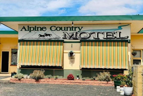ALPINE COUNTRY MOTEL Plus FREE COFFEE - Accommodation Resorts 0