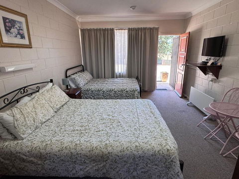 ALPINE COUNTRY MOTEL Plus FREE COFFEE - Accommodation Resorts 4