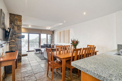 Alpine Woodsmoke Apartments - Accommodation Resorts 1