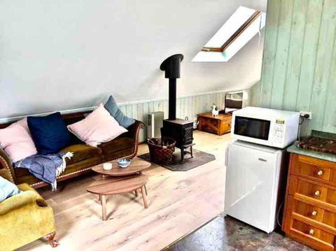 Alyeska Loft - Apollo Bay Studio Loft Apartment - Accommodation Resorts 4