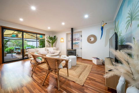 Amazon At Seacombe Gardens - Accommodation Resorts 1