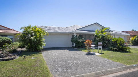 Anchorage Waterfront Unit In Yamba - Accommodation Resorts 1