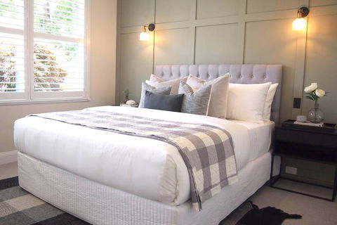 Antler & Oak Cottage: Provincial Luxe In Moss Vale - Accommodation Resorts 1