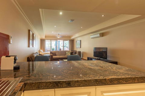 Apartment 2, 9 River Lane Mannum - Accommodation Resorts 1