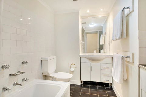 Apartment Harborside Comfort - Accommodation Resorts 3