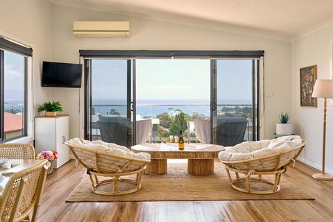 Apsley View - Accommodation Resorts 4