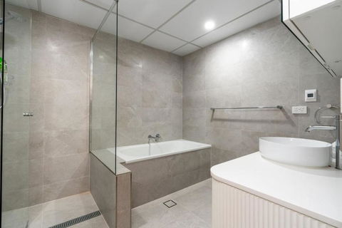 Apt In Kingston - 10min To Lake Burley Griffin - Accommodation Resorts 3