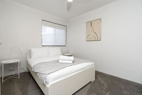 Apt In Kingston - 10min To Lake Burley Griffin - Accommodation Resorts 2