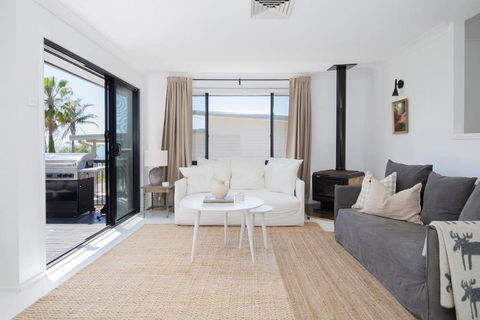 Aqua Vistas - Coastal Gem With Serene Spa Experience - Accommodation Resorts 1