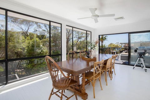 Aqua Vistas - Coastal Gem With Serene Spa Experience - Accommodation Resorts 3