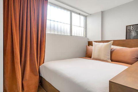 Aquarius - Luxe Inner City Abode - Accommodation Resorts 2