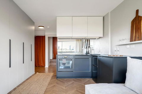 Aquarius - Luxe Inner City Abode - Accommodation Resorts 3