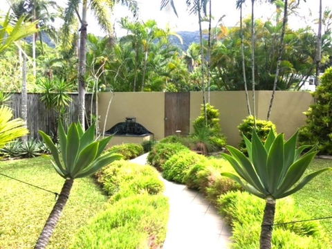 Aquatica - Luxe Holiday Home - Accommodation Resorts 4