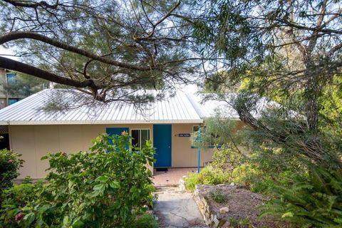 ARCADIA -Straddie Original 3 Bedroom House With Ocean Views - Accommodation Resorts 0