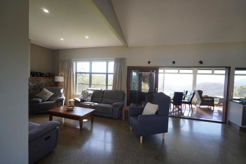 Arcadia Views - Accommodation Resorts 3