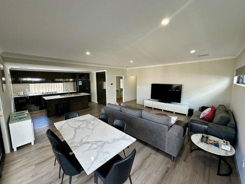 Arlia - Busselton - Accommodation Resorts 0