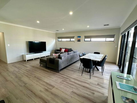 Arlia - Busselton - Accommodation Resorts 1