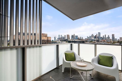 Art Deco - City View Nest - Accommodation Resorts 1