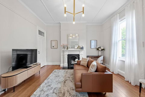 Art Deco W Modern Twist 1Bed 1Bath 1Car New Farm - Accommodation Resorts 2