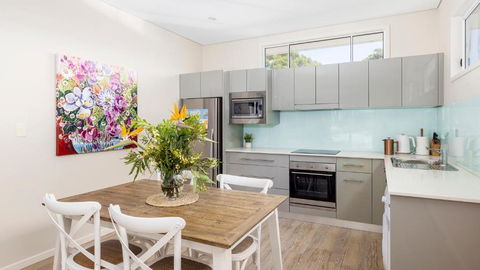 Art House Shoal Bay - Accommodation Resorts 3