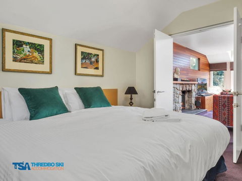 Aspect 2A - Accommodation Resorts 4