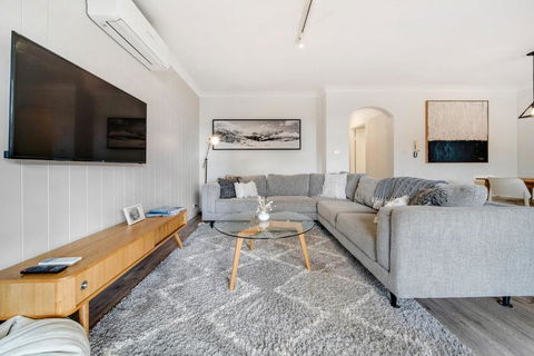 Avalanche 3 - 3BR Apartment L Central Location L Balcony L WiFi - Accommodation Resorts 1