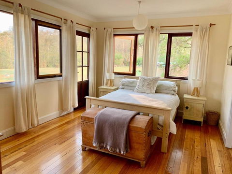 Avalon River Retreat - 400 Acre Riverside Oasis - Accommodation Resorts 2