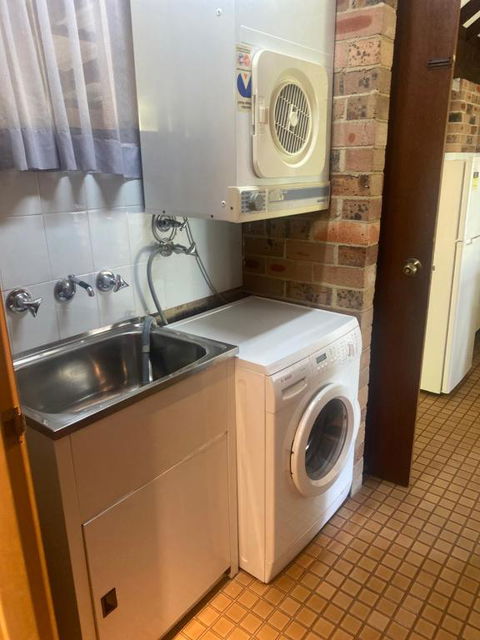 Avoca Beach Hotel - Accommodation Resorts 1