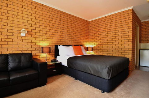 Avondel Motor Inn - Accommodation Resorts 3