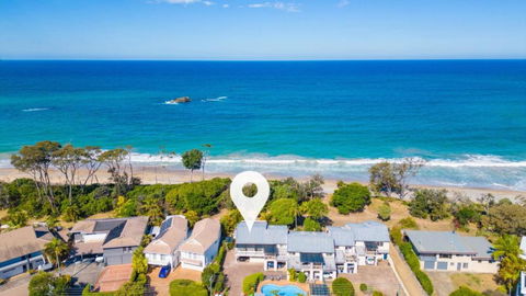 Azure - Accommodation Resorts 0