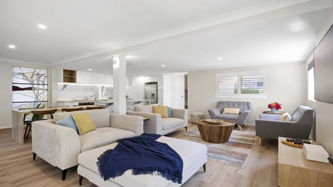 Azure - Accommodation Resorts 1